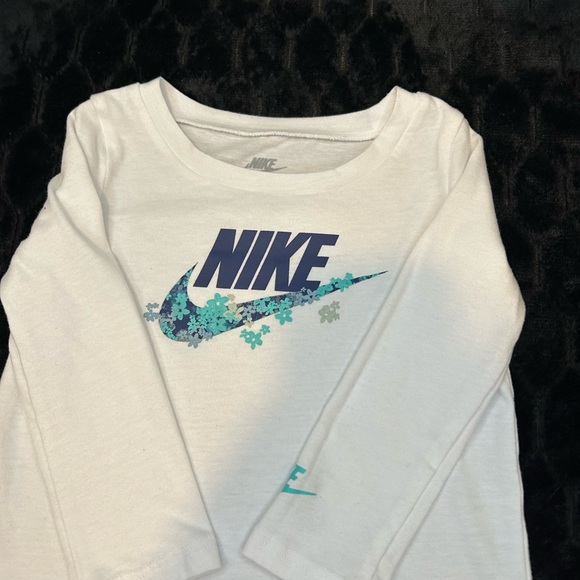 Bundle of 2 Nike Coordinating Outfits Girl’s Size 18 Mo Long Sleeve Shirt/Pants - Picture 4 of 16